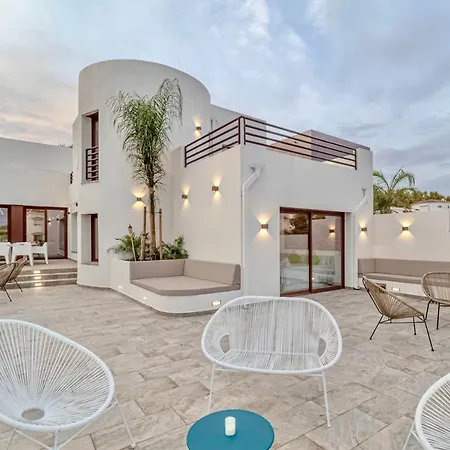 Villa N15 En Plein Coeur De La Marina, Proche De Rosas, Costa Brava Empuriabrava Exterior photo