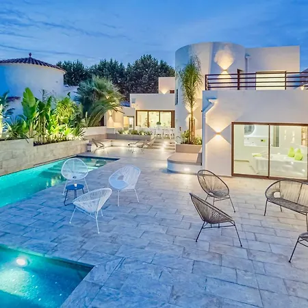 Villa N15 En Plein Coeur De La Marina, Proche De Rosas, Costa Brava Empuriabrava Exterior photo